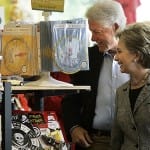 Hillary Clinton and Bill Clinton Visit Lynn’s Paradise Cafe, Louisville
