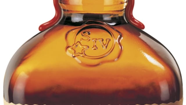 Kentucky Native Bun Cake with Maker’s Mark